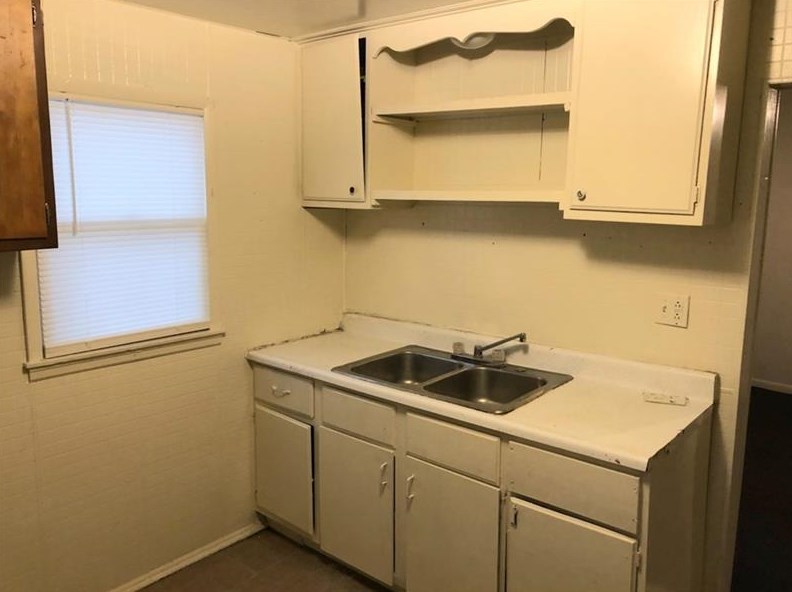 507 Robinson Pl, Hermitage, PA 16146