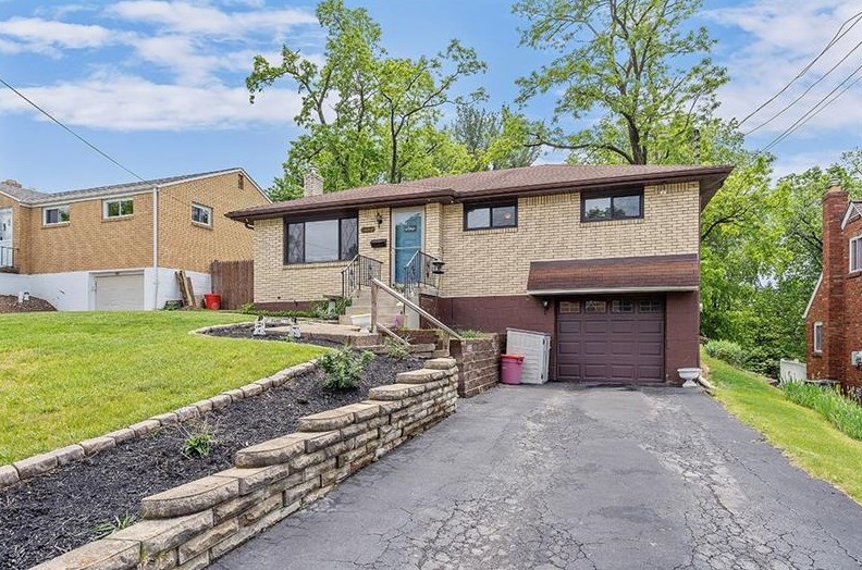 741 Valemont Dr, Verona, PA 15147