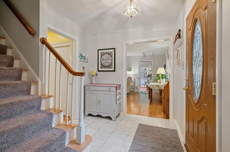 4939 Simmons Cir, Export, PA 15632