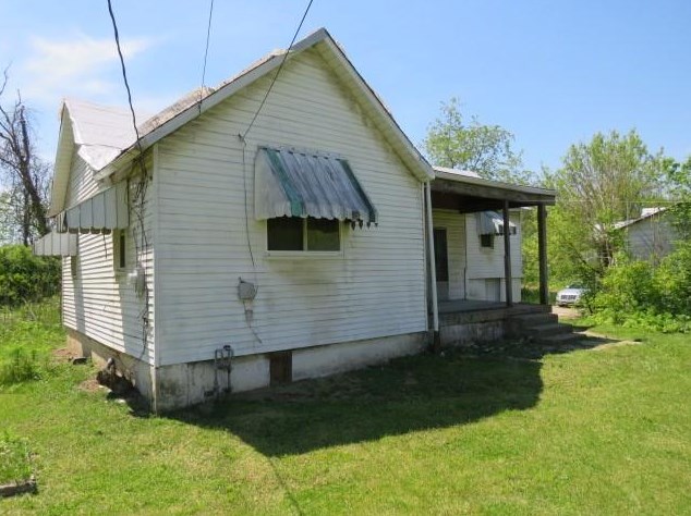 418 Park Ave, Mc Donald, PA 15057
