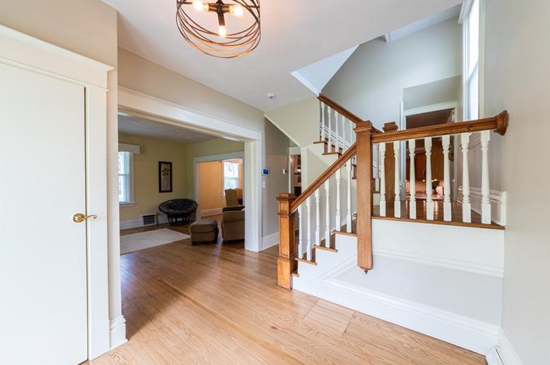852 Mercer Rd, Butler, PA 16001-1110