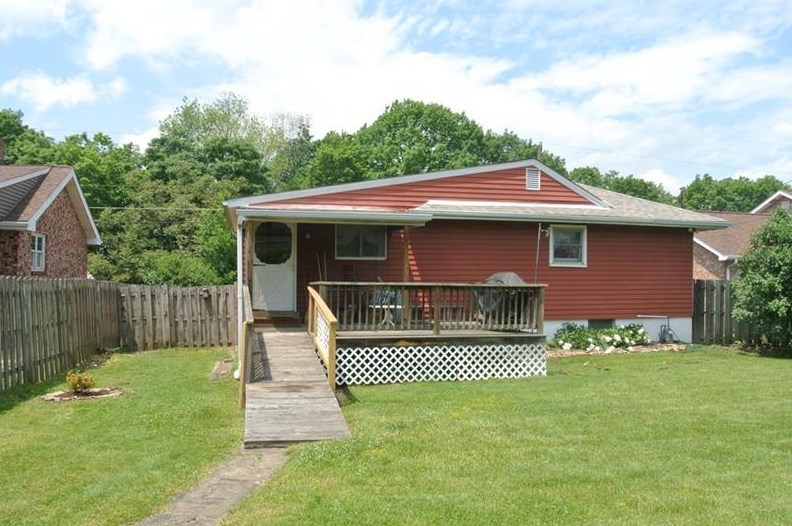 113 Shady Ave, New Kensington, PA 15068