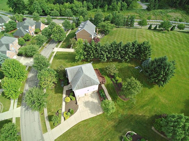 120 Middleground Pl, Cranberry Township, PA 16066