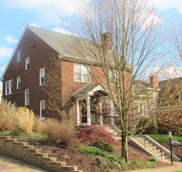 217 Underwood Ave, Greensburg, PA 15601-3430