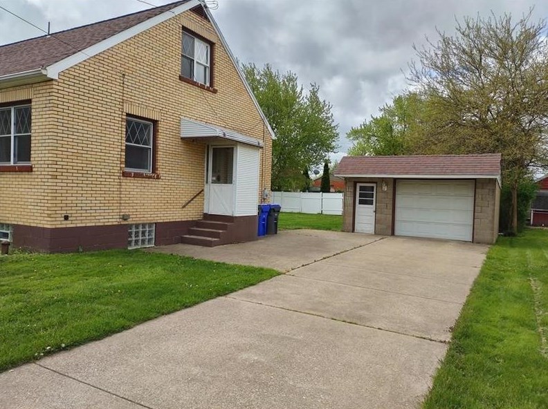2918 Evanston Ave, Erie, PA 16506-3135