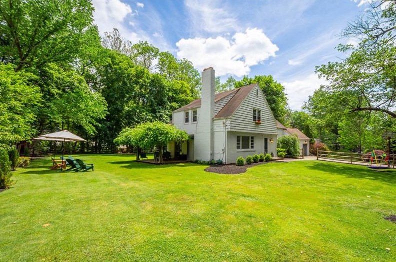504 Park Ln, Sewickley, PA 15143