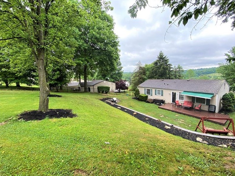213 Old Oak Rd, Canonsburg, PA 15317