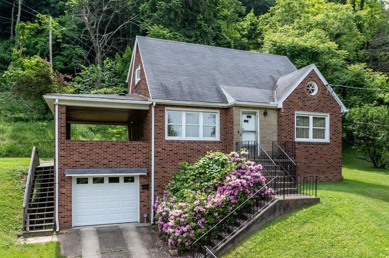 624 Marie St, Glassport, PA 15045