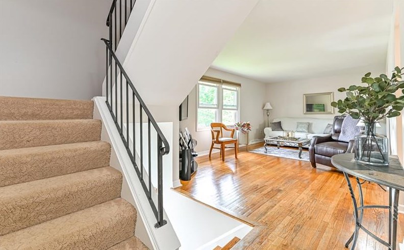 1519 Bluestone, Glenshaw, PA 15116