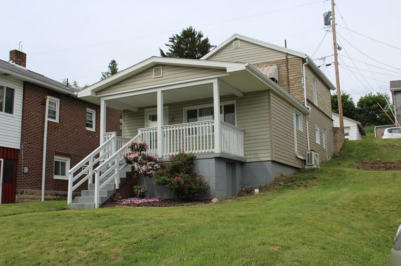 202 Howard St, Mc Donald, PA 15057