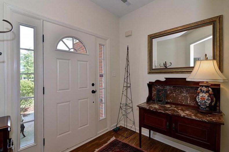 1318 Maplewood Cir, Washington, PA 15301-2135