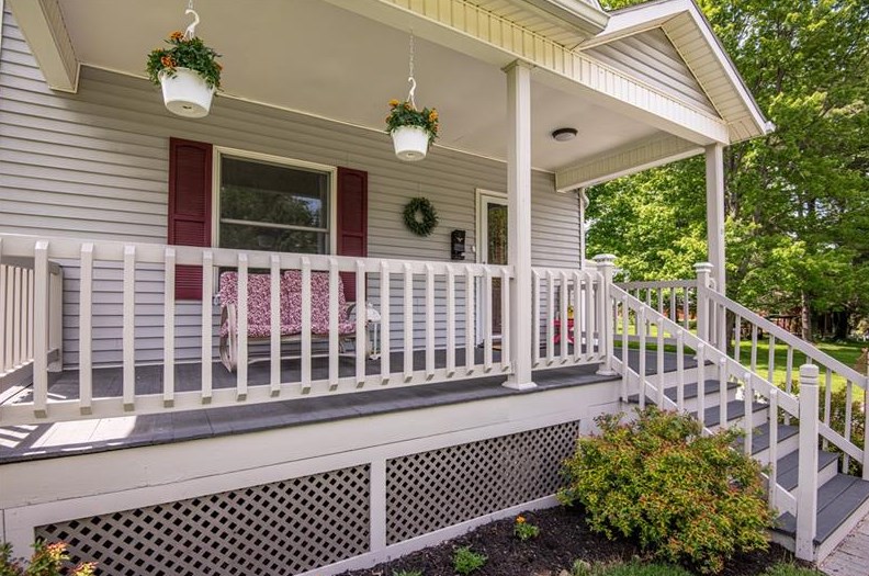 21 Thorn Ave, Hermitage, PA 16150