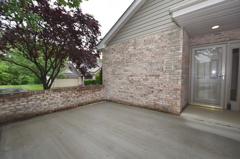 8514 Sundial Ln, Bridgeville, PA 15017-1116