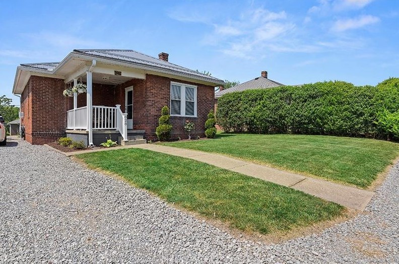 828 John St, Langeloth, PA 15054