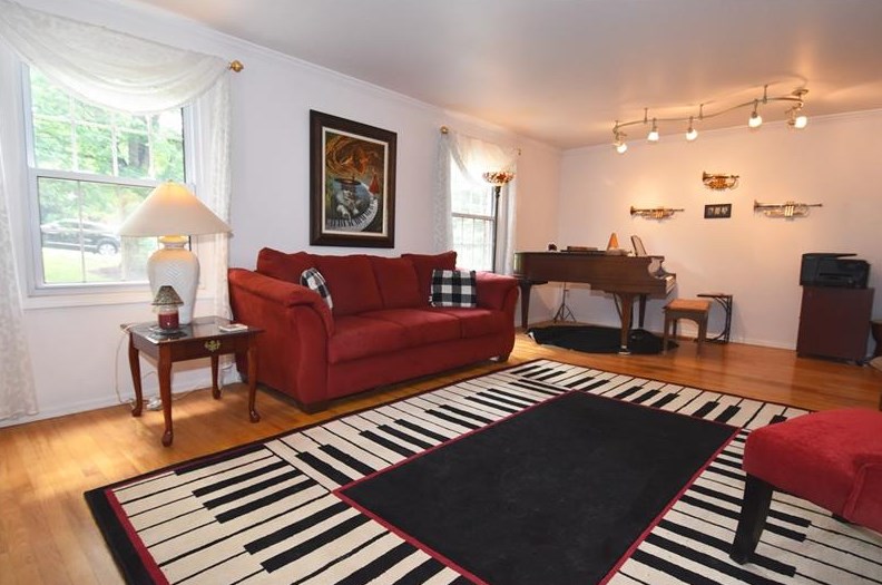 1522 Hastings Mill Rd, Pittsburgh, PA 15241