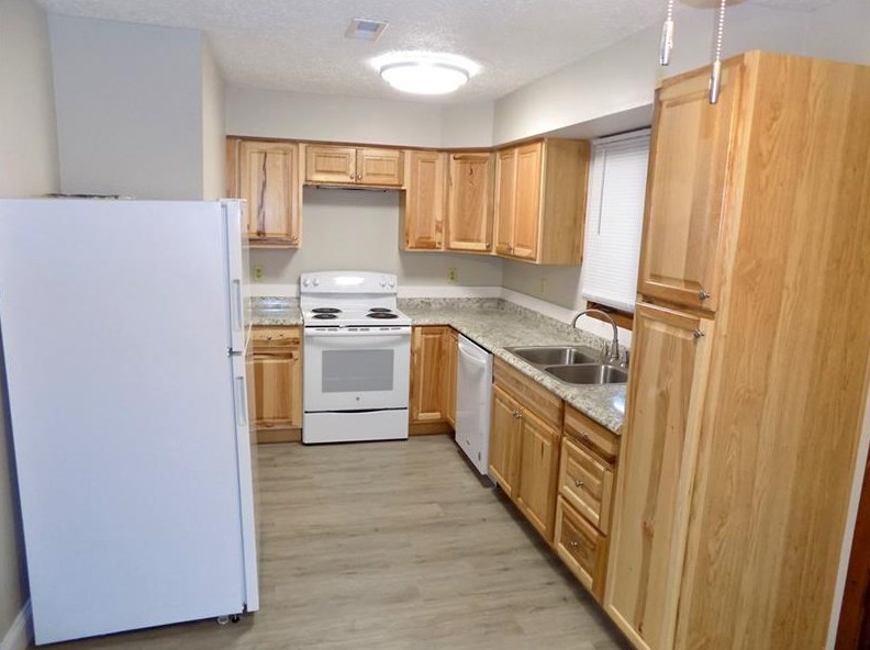 99 Clarendon Ave #2, Oliphant Furnace, PA 15401