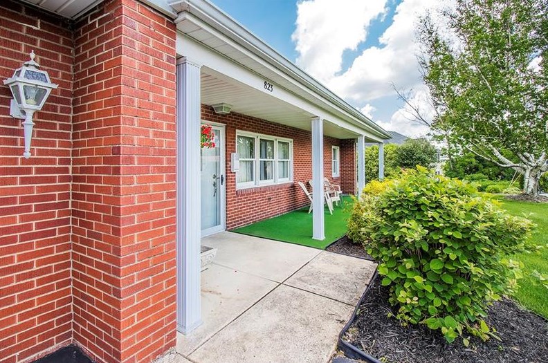 823 Wisconsin Ave, Greensburg, PA 15601-3985