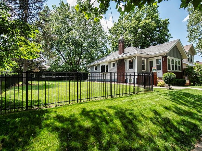 435 Mckinley Ave, Washington, PA 15301-3936
