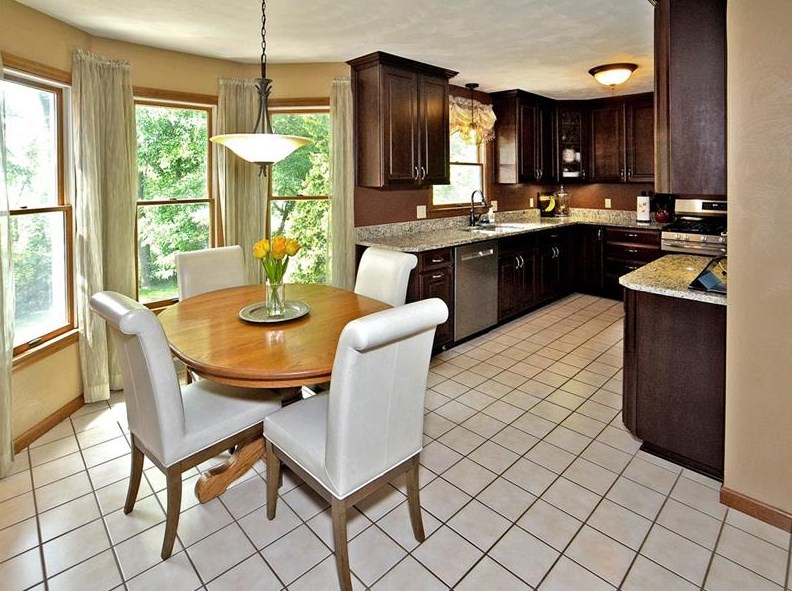 41 Deerfield Dr, Harrison City, PA 15636