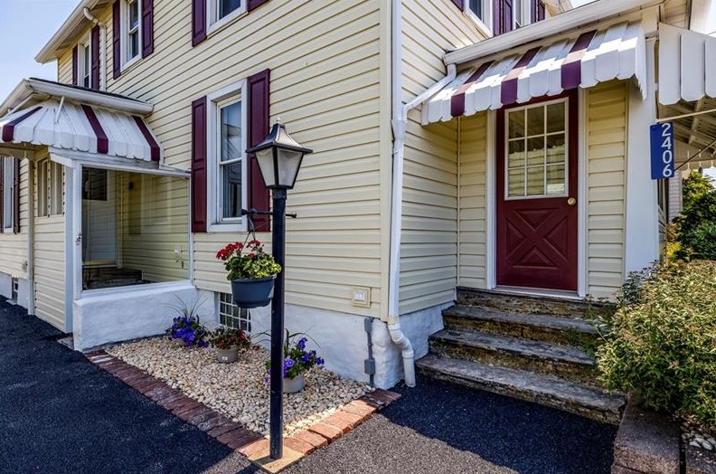 2406 Raymond Ave, Latrobe, PA 15650