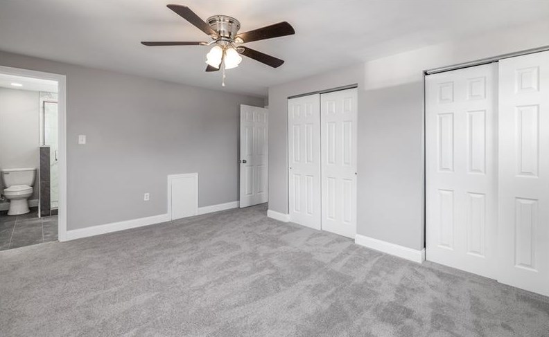 2559 Lightwood Ave, Bethel Park PA  15102-2050 exterior