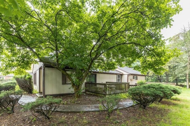 519 Shelby Ln, Pittsburgh, PA 15238