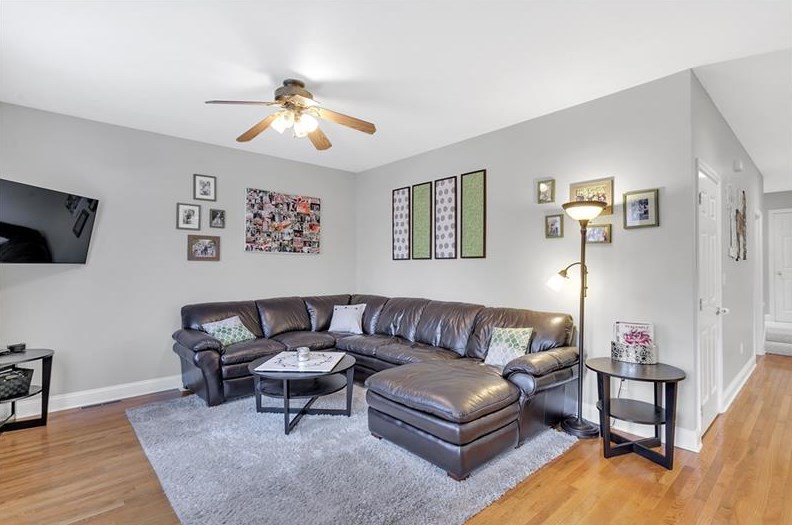 5089 Willow Wood Dr, Gibsonia, PA 15044