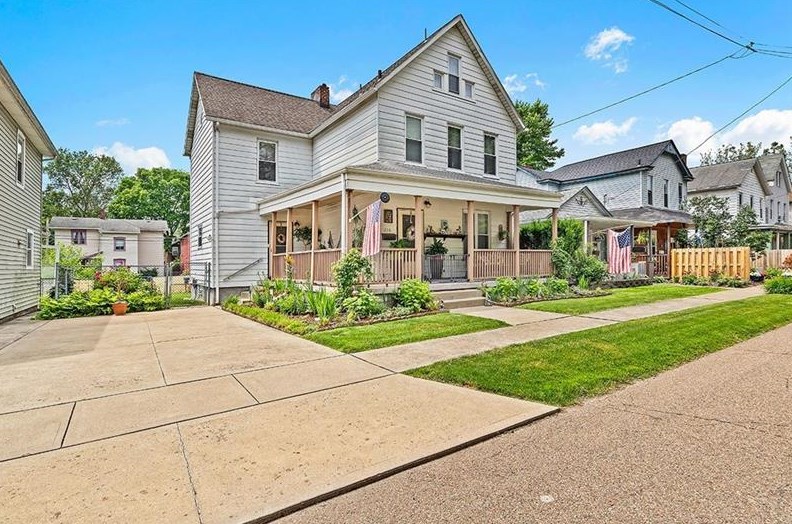216 W Railroad Ave, Verona, PA 15147