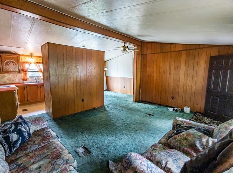 279 Bennington Rd, Hopwood, PA 15445