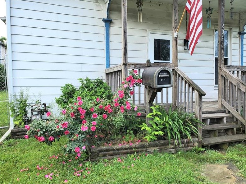 204 1st Ave, Hermitage, PA 16146