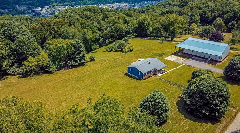 504 Bunker Hill Rd, Kittanning, PA 16201-7568