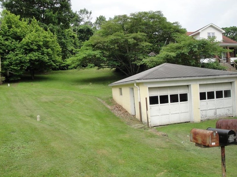 719 Ridge (willow), Monongahela, PA 15063