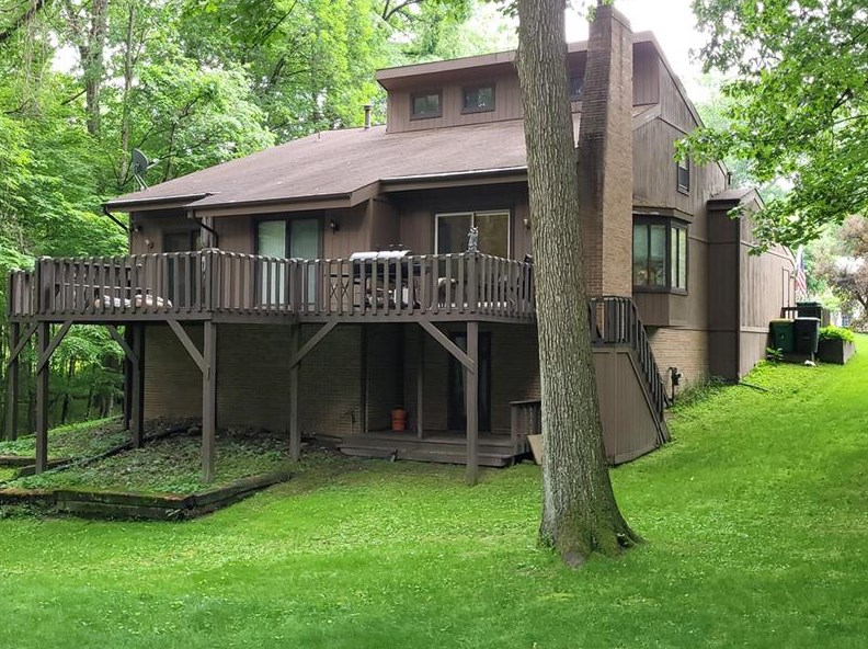 137 September Dr, Butler, PA 16002-7541