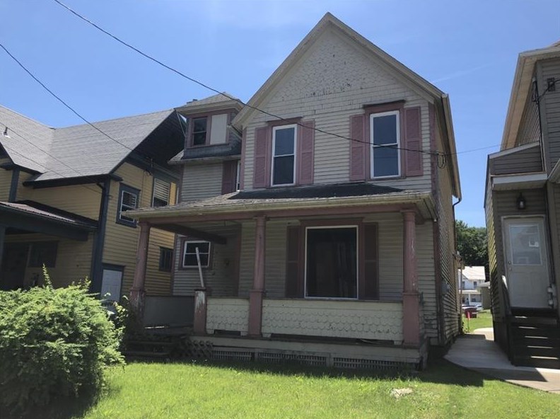 405 Wayne, Ellwood City, PA 16117