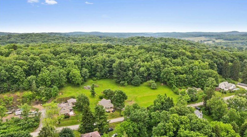 260 Margaret Ave, Evans City PA  16033-8703 exterior