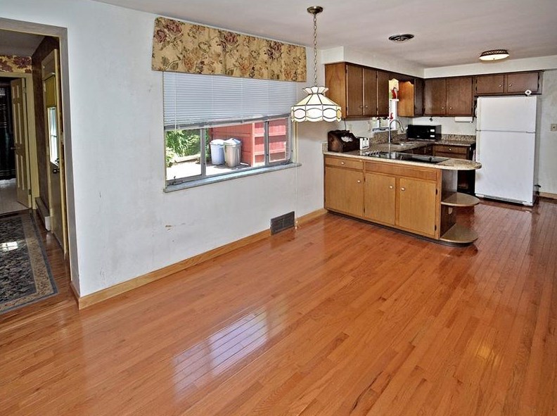 1768 Mountain View Ct, Monroeville, PA 15146-2000