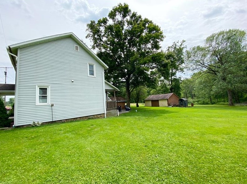 603 Centertown Rd, Grove City, PA 16127