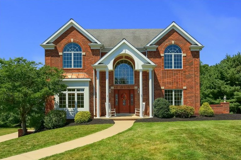 302 Scenic Ridge Ct, Seven Fields, PA 16046-2346