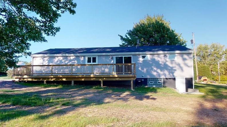 220 Pinewood Dr, Butler PA  16001-2717 exterior