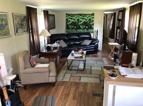 5 Circle Dr, Finleyville, PA 15332