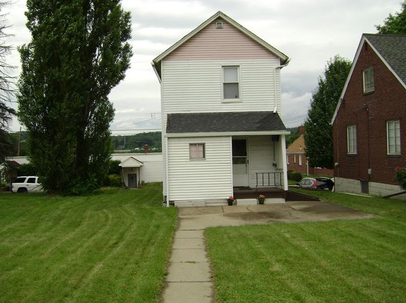 625 Orchard St, Collier Township, PA 15106-3435