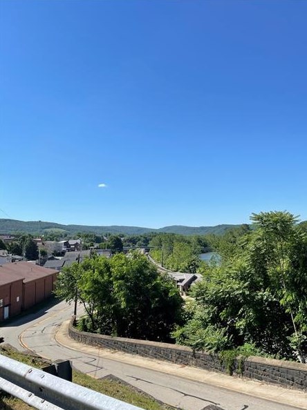 348 N Arch St, Connellsville, PA 15425