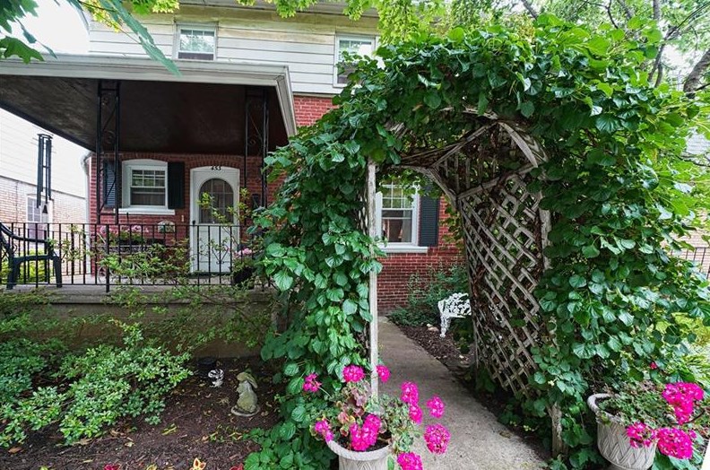 453 Washington St, Leetsdale, PA 15056