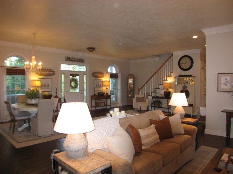 420 Vernon Dr, West Newton, PA 15089