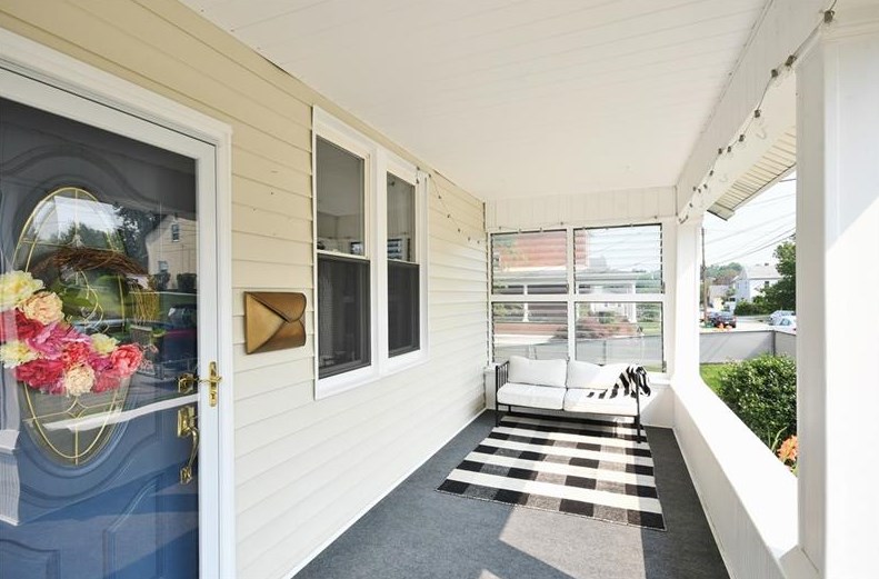 711 Franklin St, Washington, PA 15301-3948