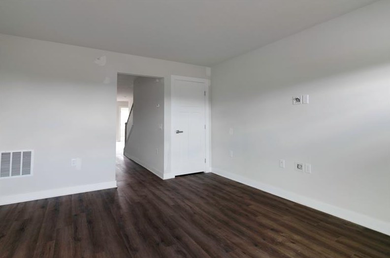 270 Smith Ln, Beaver Falls, PA 15010