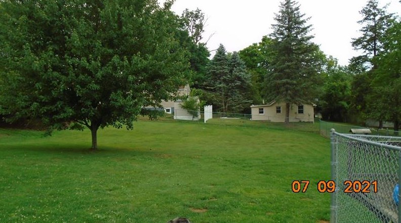 712 Dithridge St, Jeannette, PA 15644