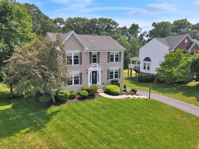 819 Spencer Grove Ln, Glenshaw, PA 15116