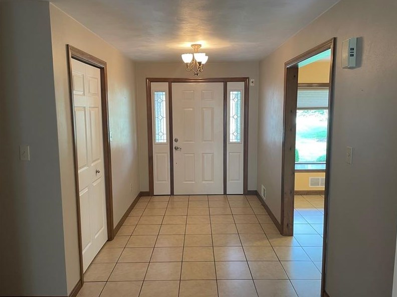 11 Meadowridge Rd, Harrison City, PA 15636-1307
