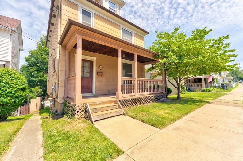 343 Burton Ave, Washington, PA 15301-3301